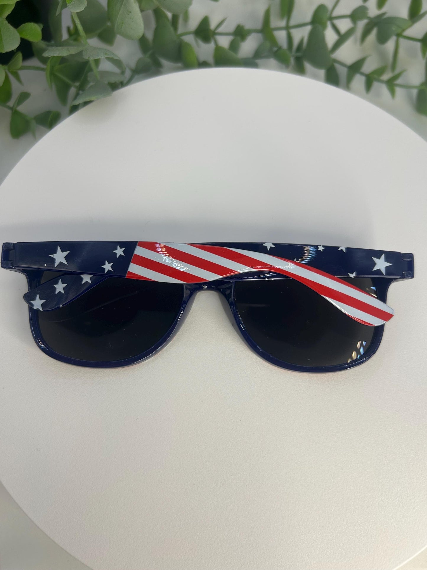 Star-Spangled Baddie|Patriotic American Flag 4th July Sunglasses Red White & Blue Summer USA Shades Bold UV Sun Protection Statement Eyewear