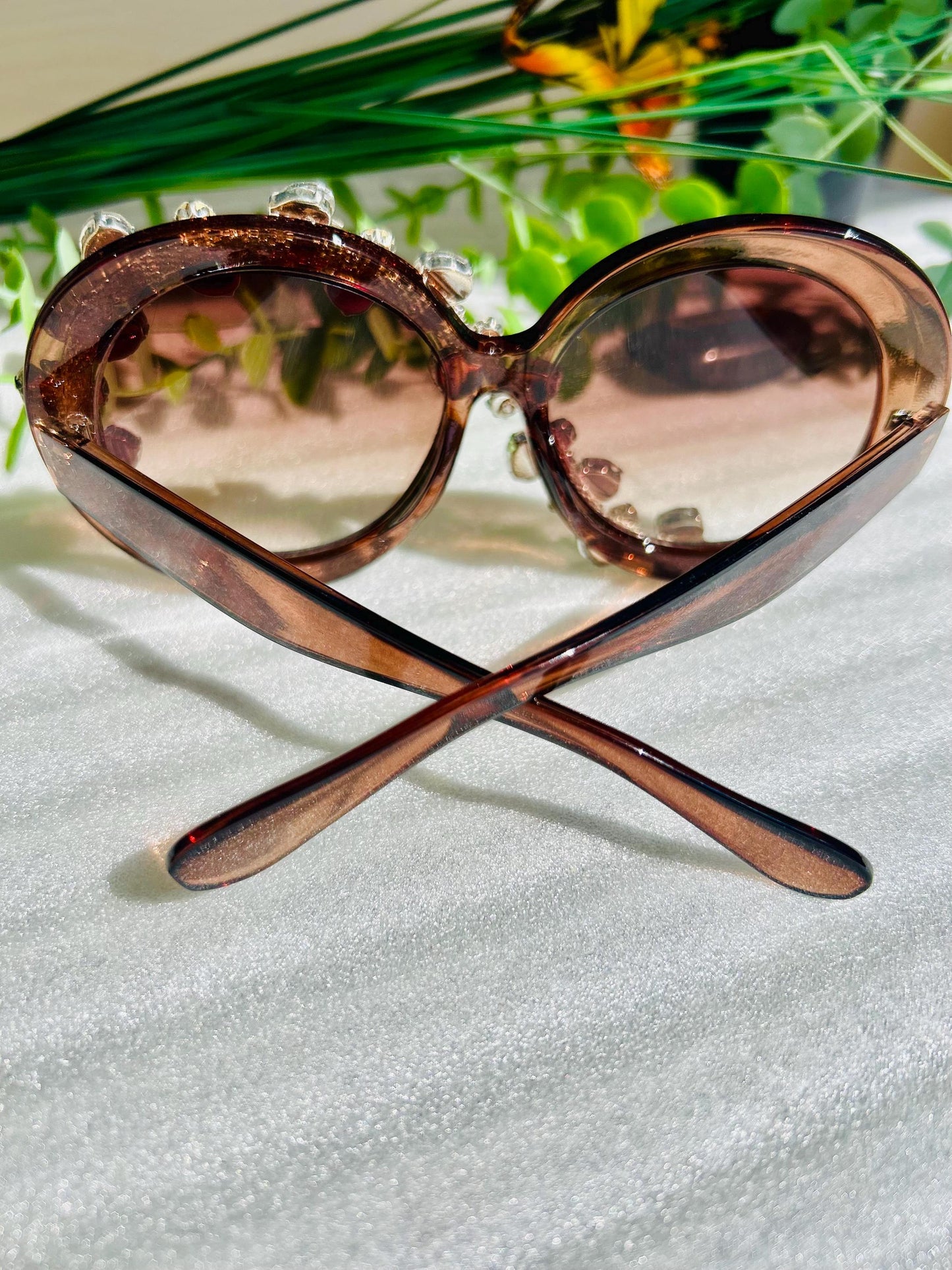 Blinged Out Shades Oversized Round Bold Brown Sunglasses Crystal Sparkle Rhinestone Luxury Frames|Trendy Summer Beach Eyewear UV Protection