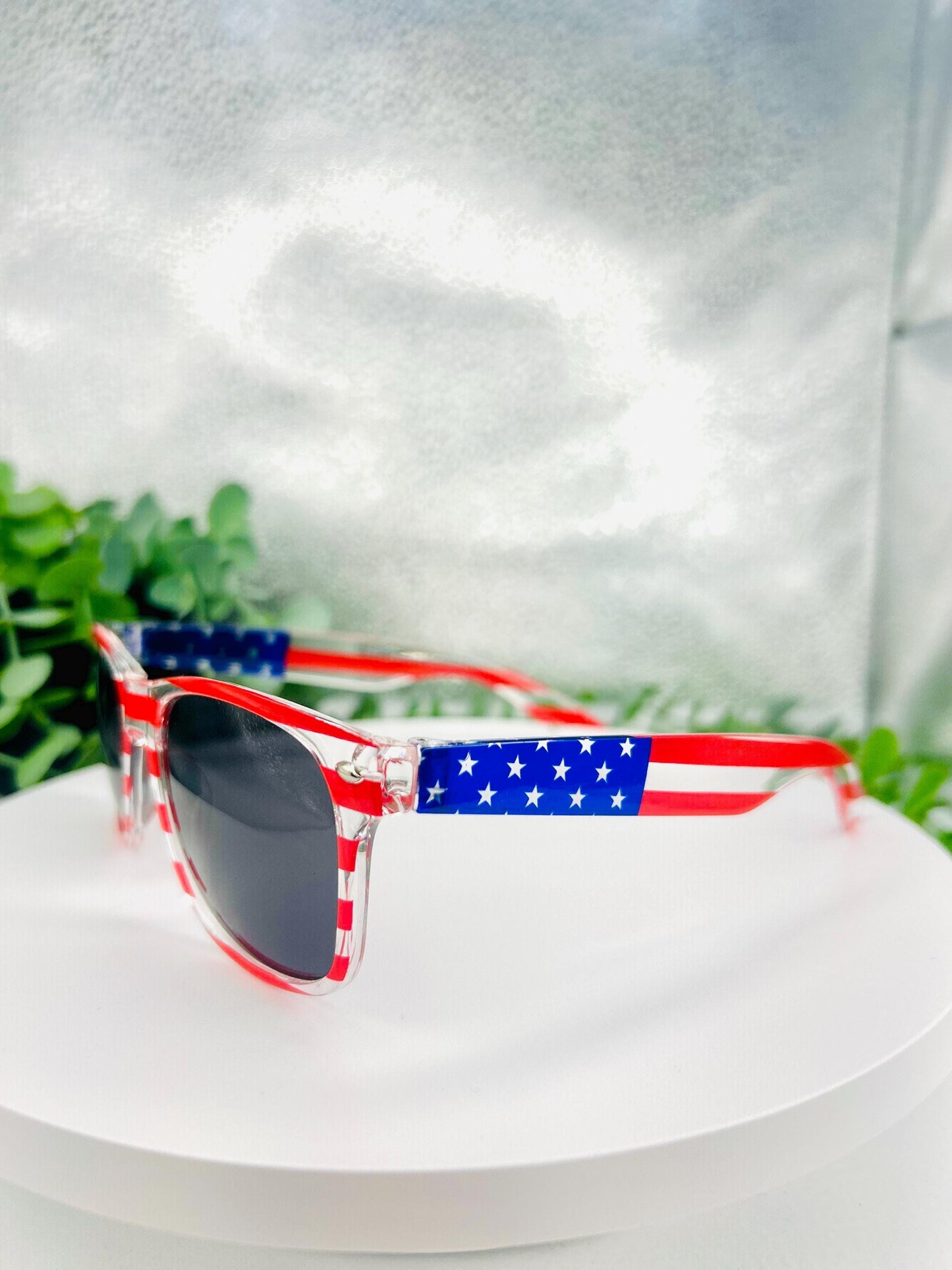 Star-Spangled Baddie|Patriotic American Flag 4th July Sunglasses Red White & Blue Summer USA Shades Bold UV Sun Protection Statement Eyewear