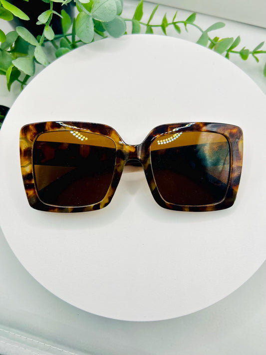 SHE BOSSY Shaded Oversized Square Tortoiseshell Sunglasses Women Bold Brown Vintage Style Frames UV 400 Shades Statement Fashion Eyewear