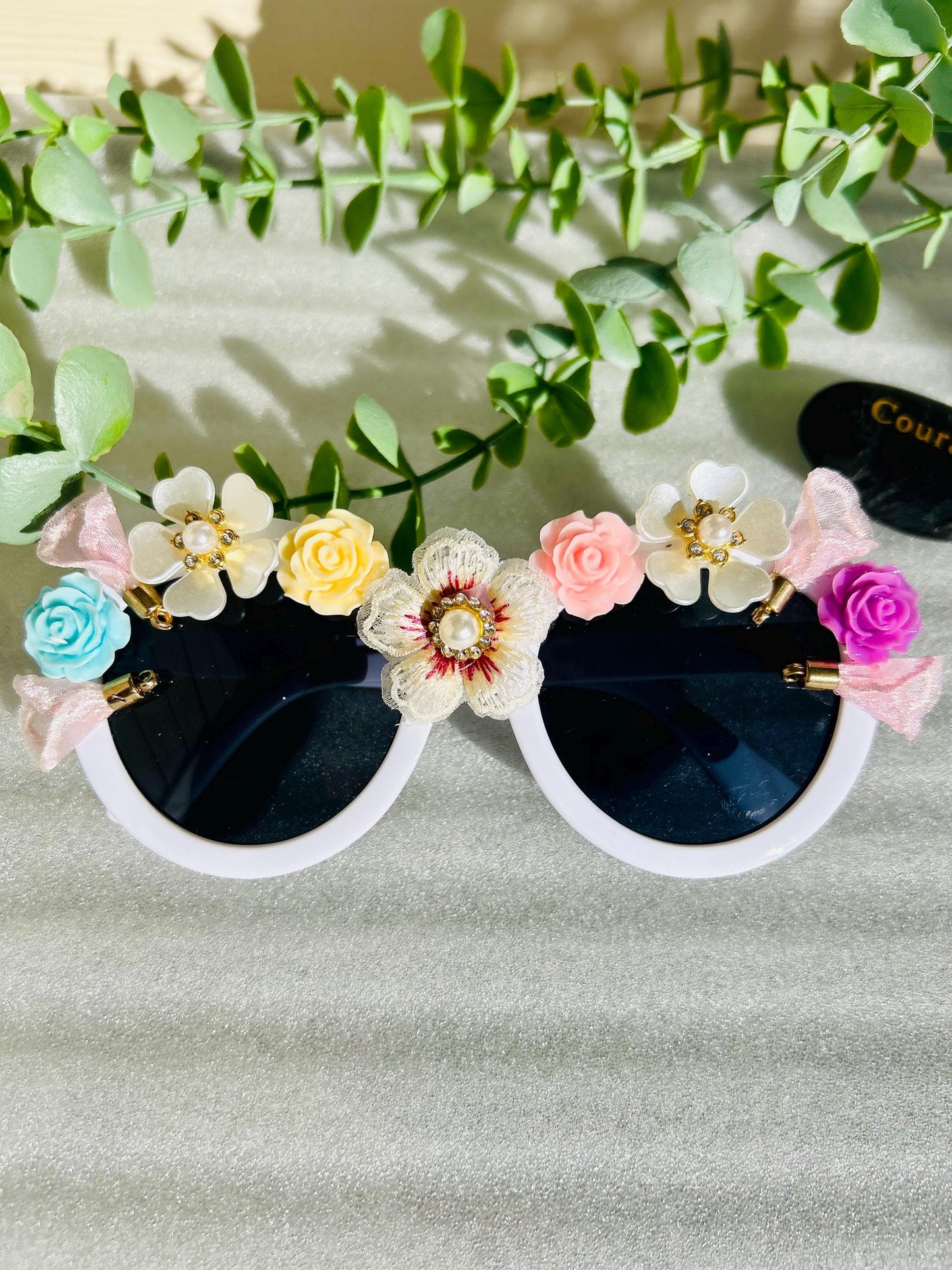 Spring Shades Oversized Round Bold Black Sunglasses Spring Flowers Luxury Frames|Trendy Summer Beach Eyewear UV Protection