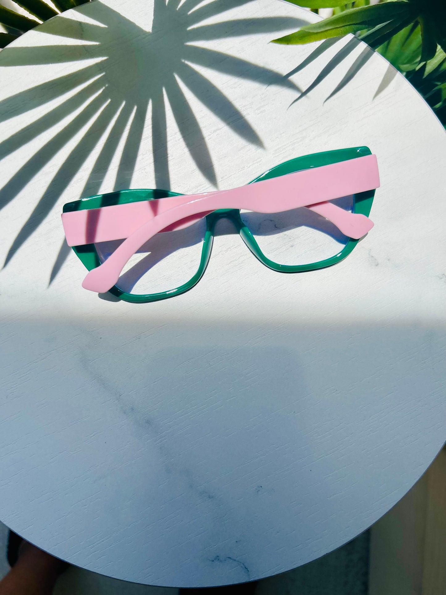 Kiwi Kool Aid – Juicy, Flirty, and Totally Unbothered Eyeglass Frames