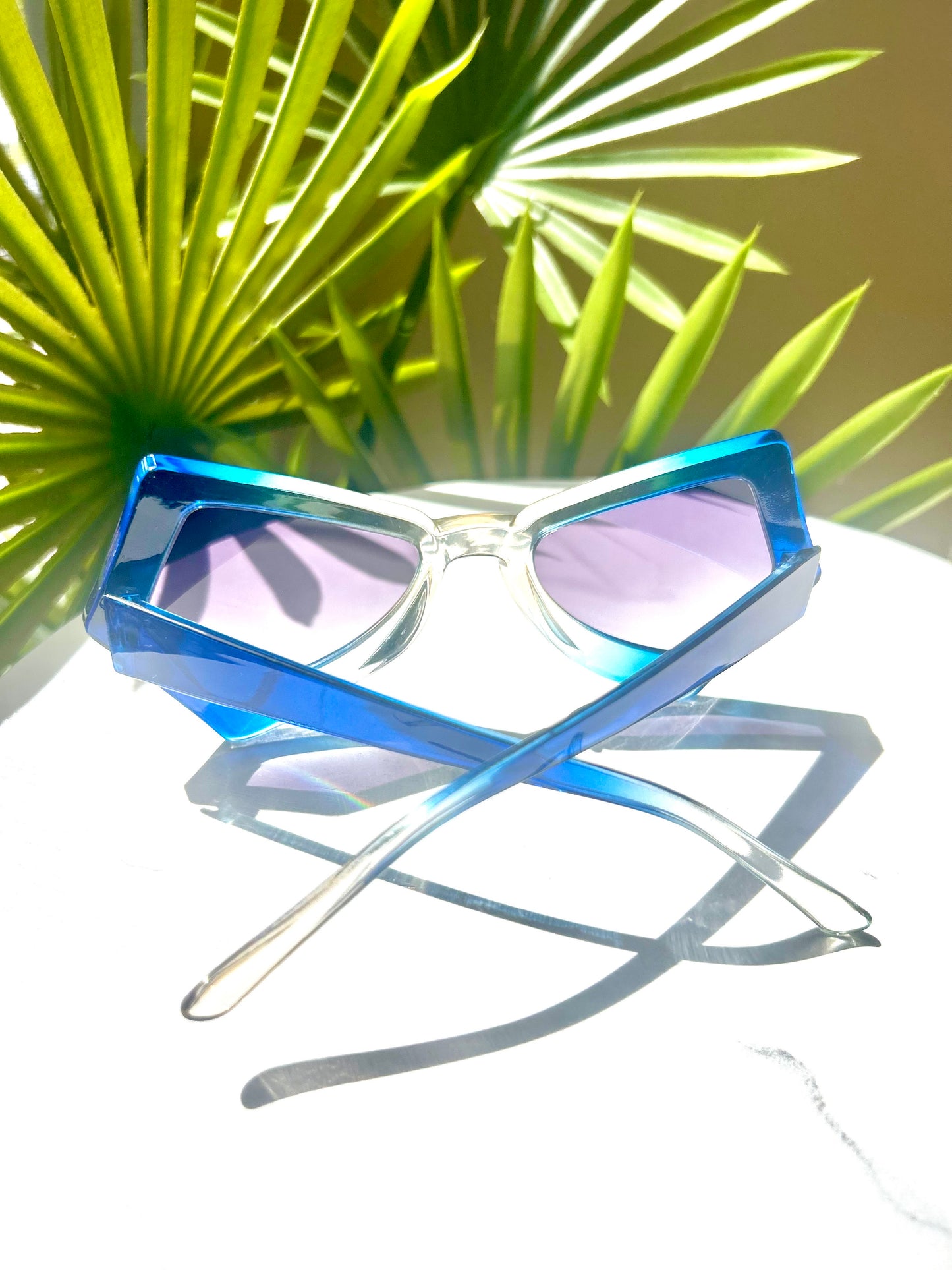 Bold Geometric Sunglasses – Oversized Statement Shades in 4 Colors