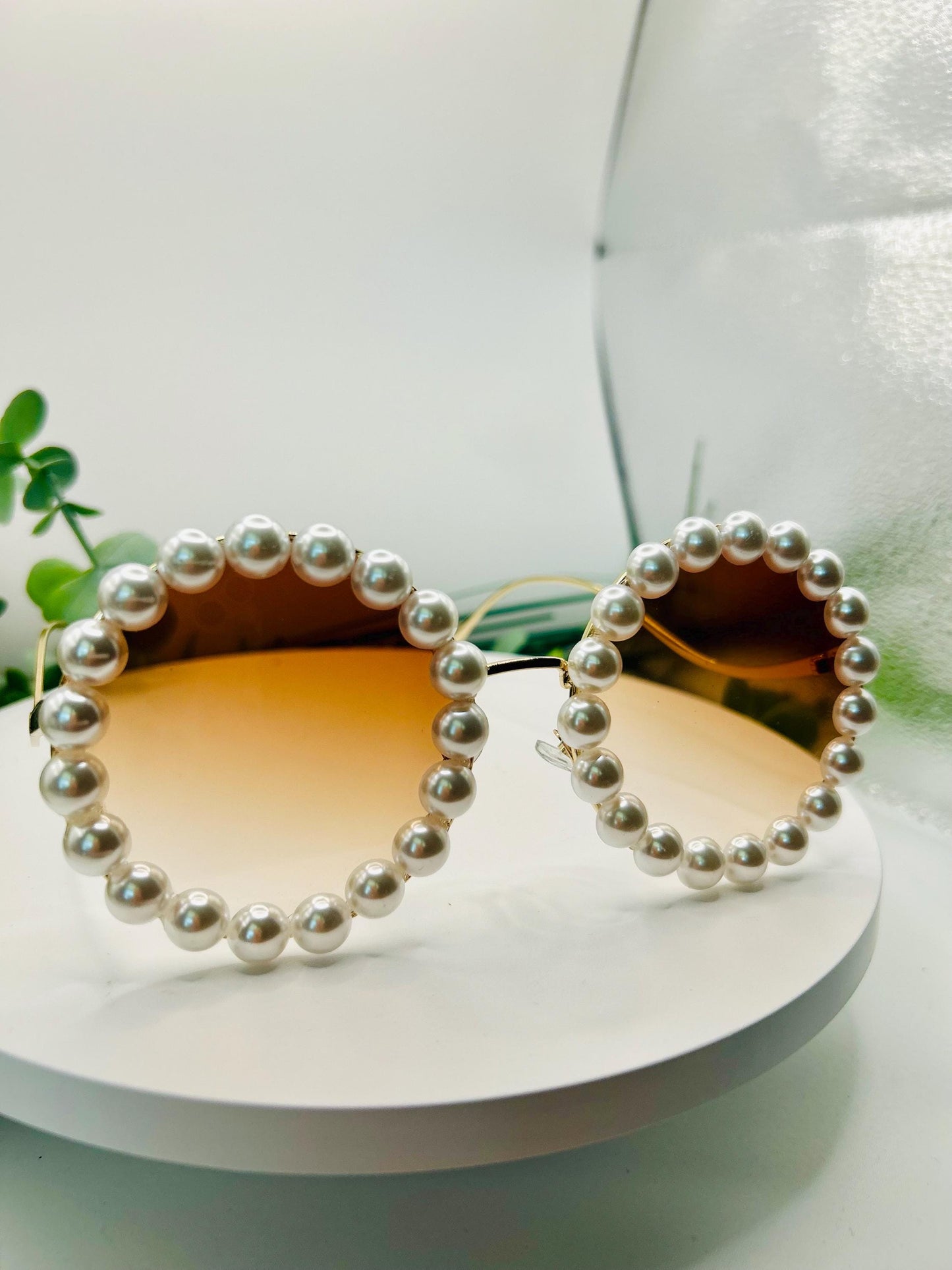 Pearl Please Round Sunglasses-Oversized Vintage Glam Statement Frames Luxury Circle Brown Sparkle Trendy Summer Shades Festival Eyeglasses