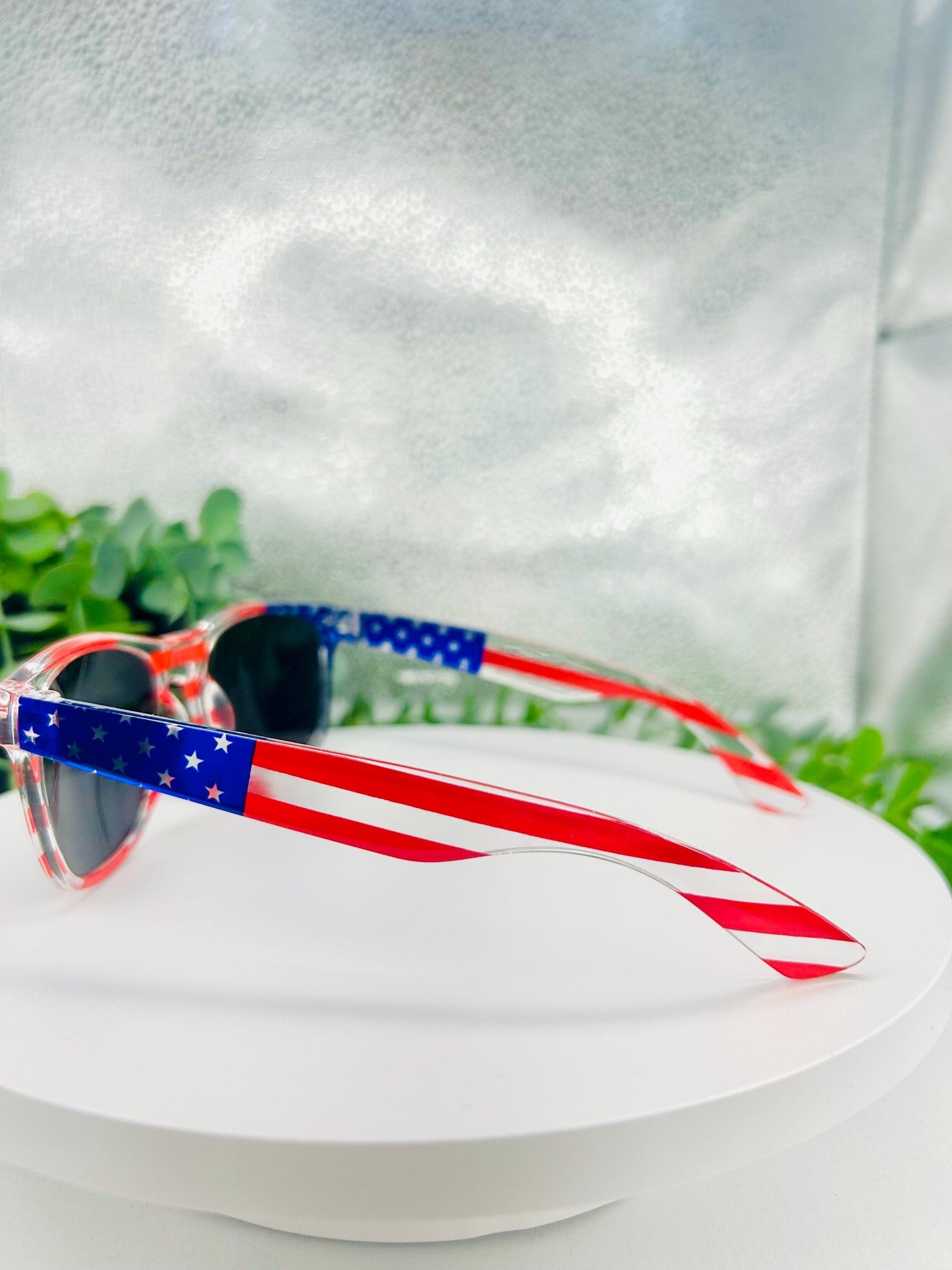 Star-Spangled Baddie|Patriotic American Flag 4th July Sunglasses Red White & Blue Summer USA Shades Bold UV Sun Protection Statement Eyewear